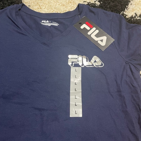 NWT Women’s Large Fila V-Neck Short Sleeve Tee In Navy With Metallic Logo Print - Picture 5 of 8